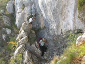 Xtrallusion photo library of independent, self-guided walking and sightseeing holidays in Italy. Pictures, images, photos and photographs taken along the way of this 1-day walking itinerary, to give you a visual impression of the day's walk.